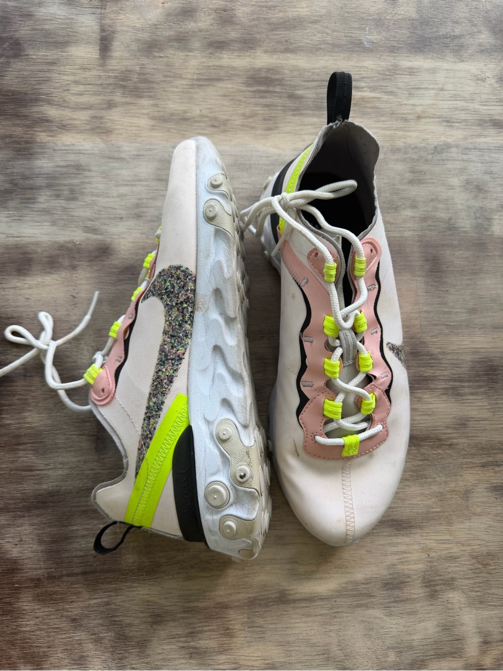 Nike Women’s Pink and Neon Green React-Style Sneakers with Speckled Swoosh